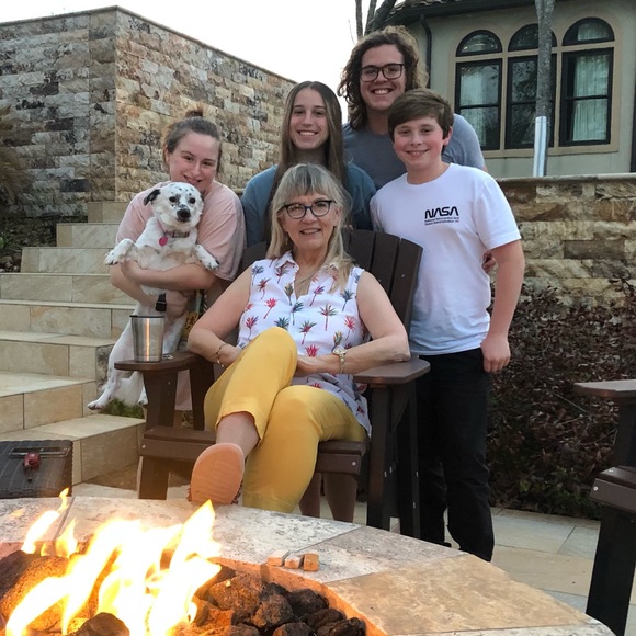 Meet your Posher, Connie - Picture 5 of 16